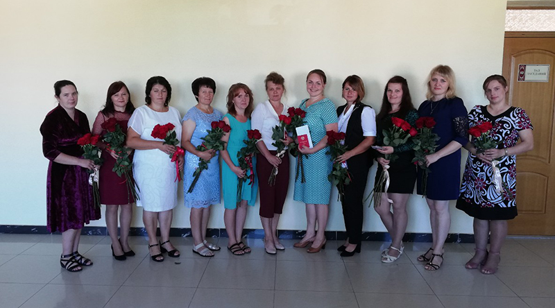 23 августа в Столинском РИК многодетным мамам вручены Ордена матери