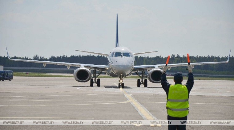 Экстренная посадка самолета Ryanair в Минске: подробности