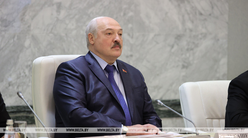 Лукашенко: у Беларуси и России еще будут учиться, как преодолевать санкции