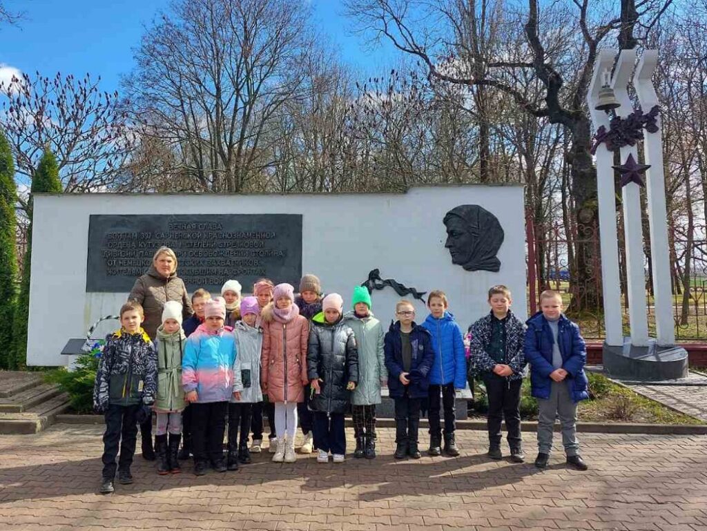 22 марта – День памяти жертв Хатыни и сожжённых белорусских деревень