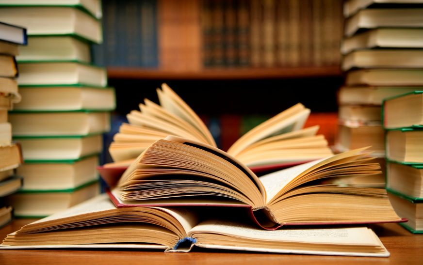 5 ФАКТОВ О КНИГАХ, КОТОРЫЕ ЗВУЧАТ КАК ФАНТАСТИКА — НО ЭТО ПРАВДА!