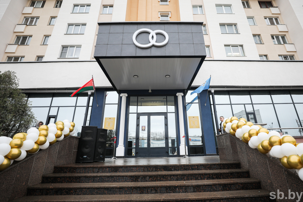 Совмин утвердил положение о порядке регистрации актов гражданского состояния и выдачи ЗАГСами документов