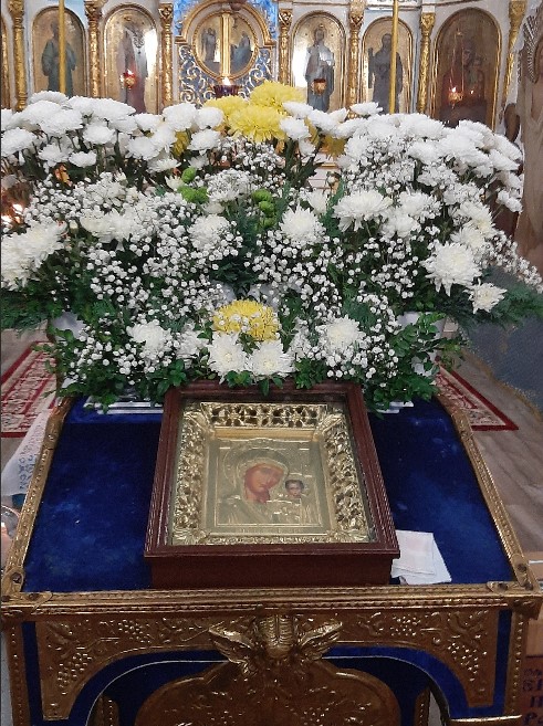 Православные отмечают День Казанской иконы Божией Матери