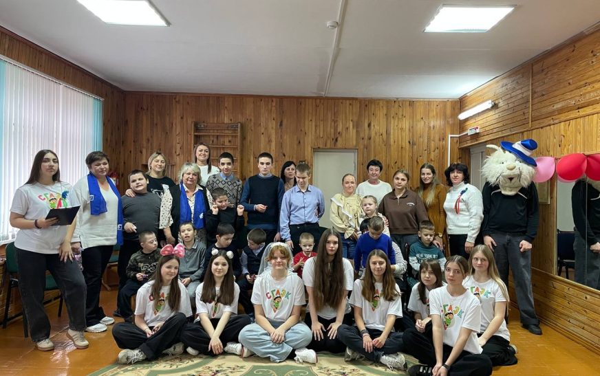 Игра собирает друзей!