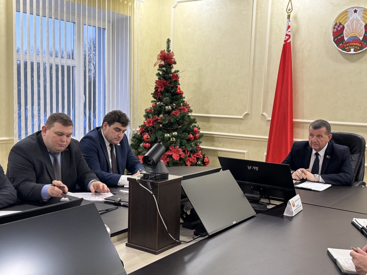 В рамках расширенного аппаратного совещания в Столинском райисполкоме рассматриваются вопросы: