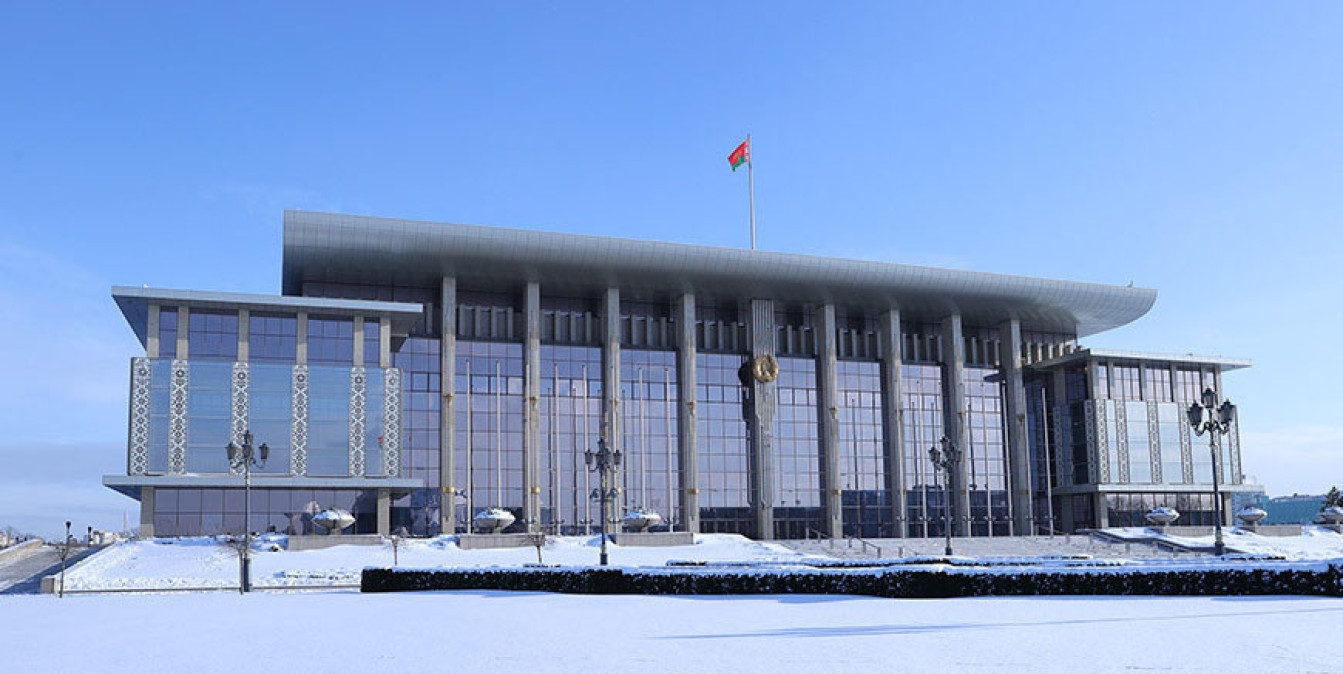 Президент Беларуси Александр Лукашенко поздравил Эмира Государства Кувейт шейха Мишааля аль-Ахмеда аль-Джабера ас-Сабаха и Наследного принца этой страны с Национальным днем.