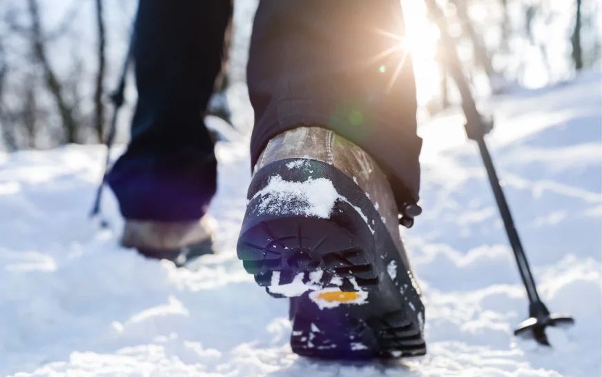 Ледяной каток под ногами: что делать, если обувь жутко скользит зимой — 7 рабочих способов
